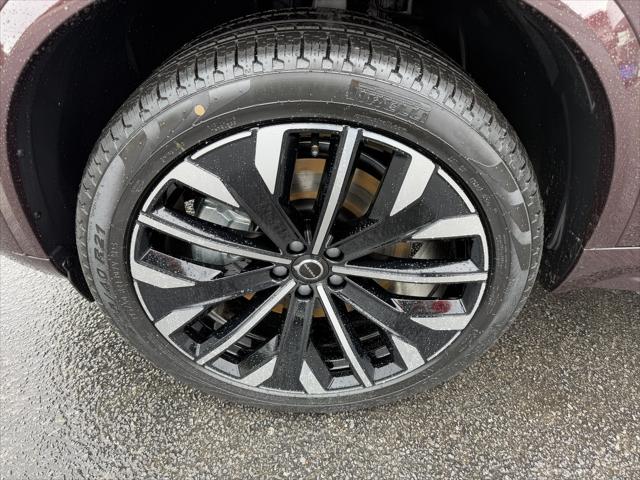 2025 Volvo XC90 Plug-In Hybrid T8 Ultra 6-Seater