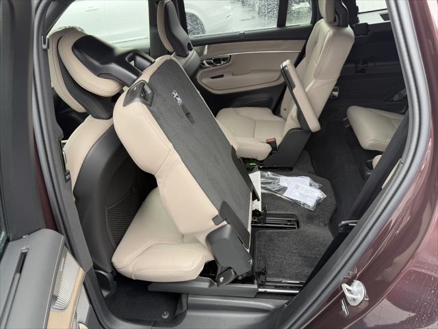 2025 Volvo XC90 Plug-In Hybrid T8 Ultra 6-Seater