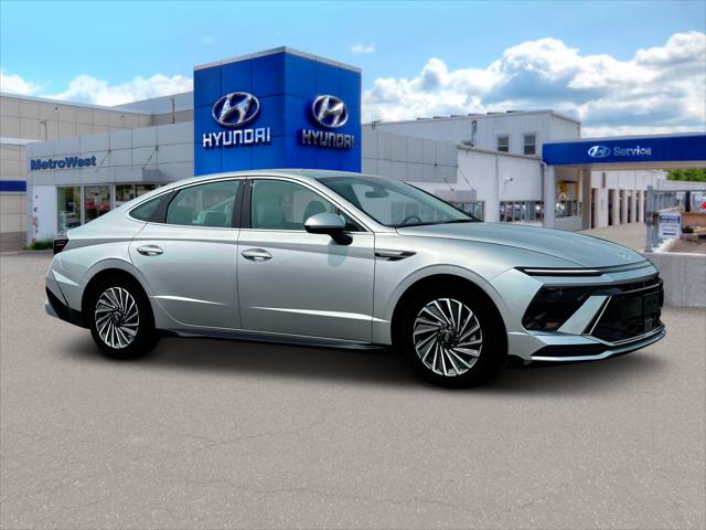 2025 Hyundai Sonata Hybrid SEL
