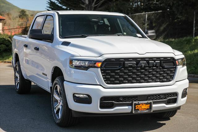 2025 RAM Ram 1500 RAM 1500 TRADESMAN CREW CAB 4X4 57 BOX