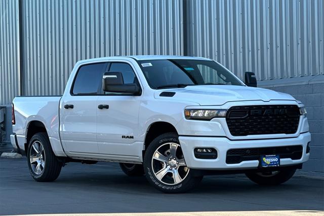 2025 RAM Ram 1500 RAM 1500 TRADESMAN CREW CAB 4X4 57 BOX
