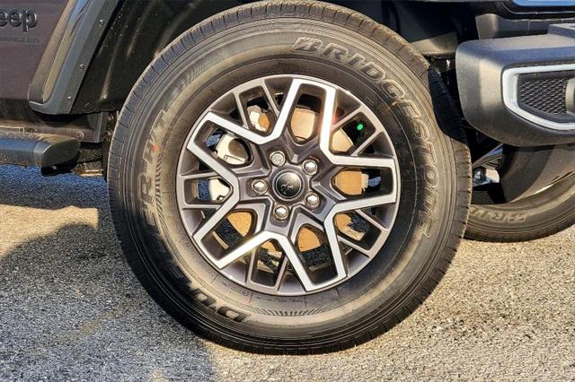 2025 Jeep Wrangler WRANGLER 4-DOOR SAHARA 2025 Jeep Wrangler WRANGLER 4-DOOR SAHARA