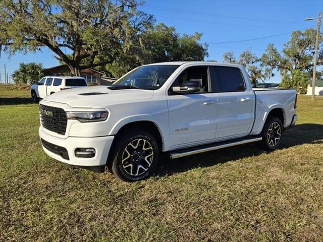2025 RAM Ram 1500 RAM 1500 LARAMIE CREW CAB 4X4 57 BOX