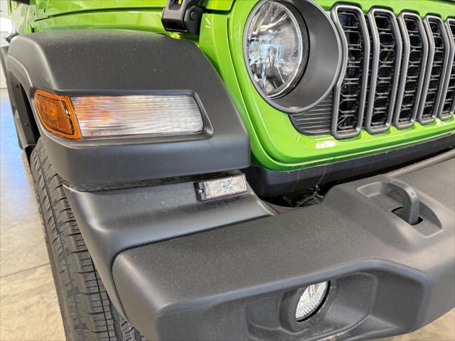 2025 Jeep Wrangler 4-Door Sport RHD 4x4