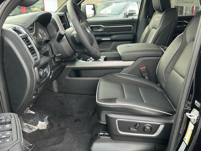 2025 RAM Ram 1500 RAM 1500 LARAMIE CREW CAB 4X4 64 BOX