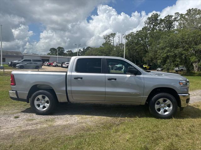 2025 RAM Ram 1500 RAM 1500 TRADESMAN CREW CAB 4X4 57 BOX