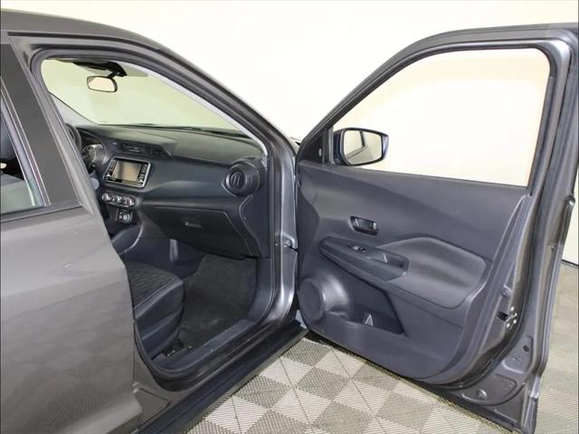 2021 Nissan Kicks S Xtronic CVT