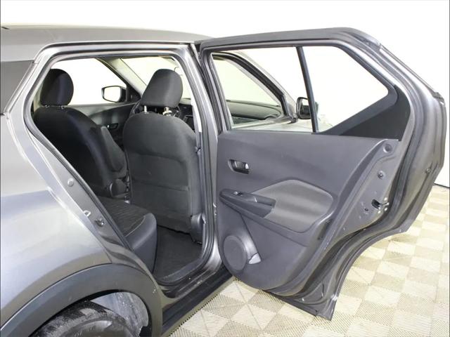 2021 Nissan Kicks S Xtronic CVT