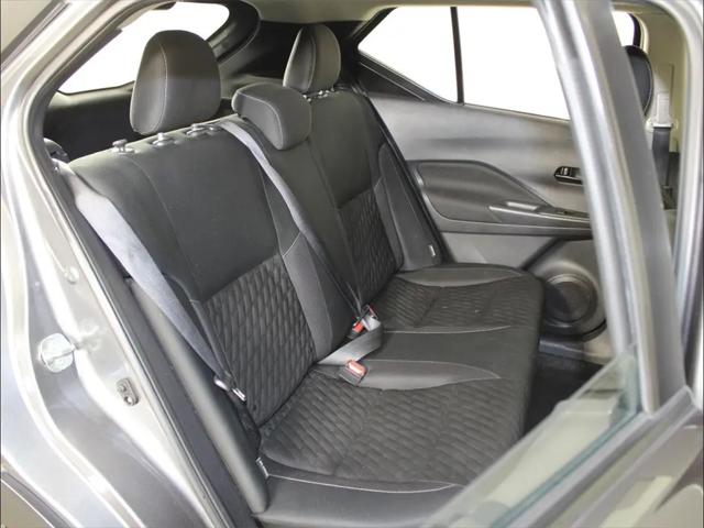 2021 Nissan Kicks S Xtronic CVT