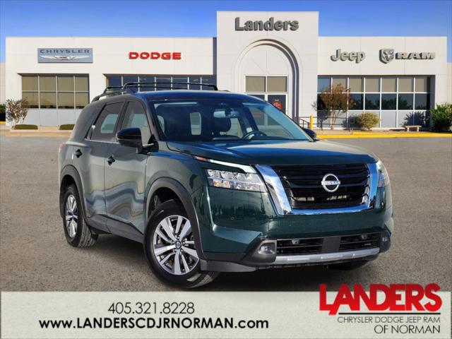 2022 Nissan Pathfinder SL 2WD