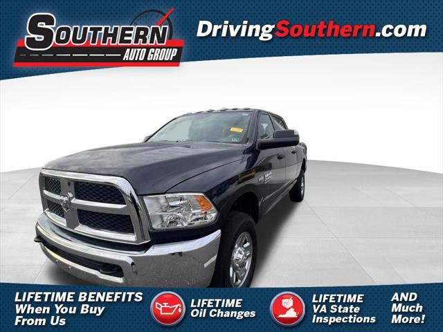 2017 RAM 2500 Tradesman Crew Cab 4x4 64 Box