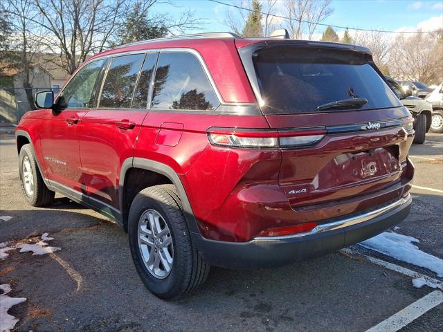 2023 Jeep Grand Cherokee Laredo 4x4