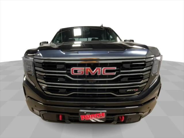 2023 GMC Sierra 1500 4WD Crew Cab Short Box AT4