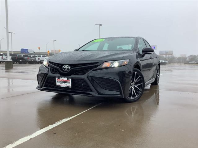 2023 Toyota Camry SE Nightshade Edition