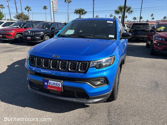 2025 Jeep Compass COMPASS LATITUDE 4X4
