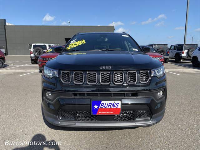2025 Jeep Compass COMPASS LATITUDE 4X4