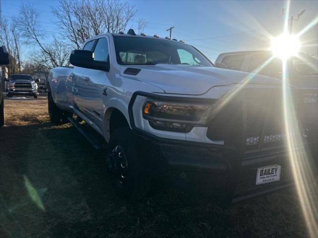 2021 RAM 3500 Laramie Crew Cab 4x4 8 Box