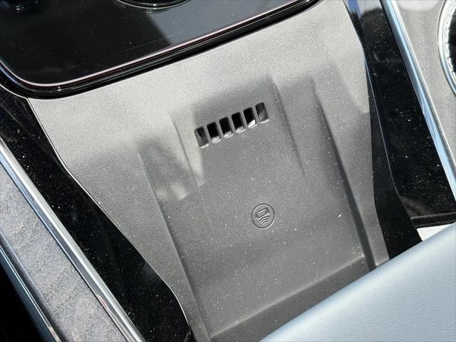 2025 Cadillac Escalade Sport 2