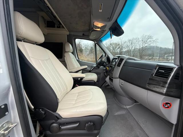 2017 Mercedes-Benz Sprinter 3500XD Chassis Standard Roof V6