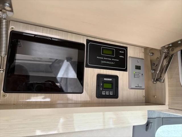 2017 Mercedes-Benz Sprinter 3500XD Chassis Standard Roof V6