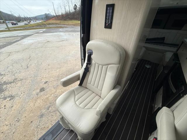 2017 Mercedes-Benz Sprinter 3500XD Chassis Standard Roof V6