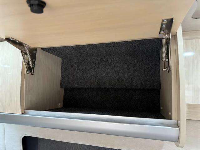 2017 Mercedes-Benz Sprinter 3500XD Chassis Standard Roof V6
