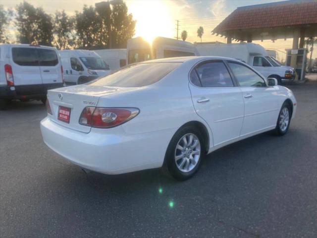 2002 Lexus ES 300 ES 300 Sedan 4D