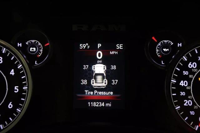 2019 Ram 1500 Big Horn/Lone Star Crew Cab 4x4 5'7" Box