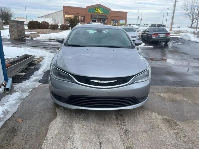 2016 Chrysler 200 LX