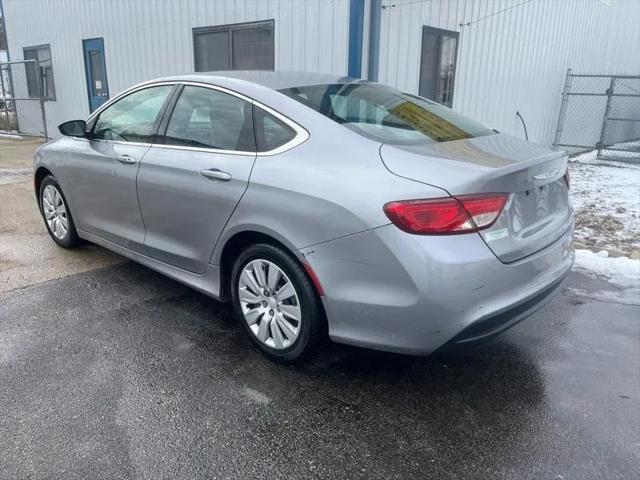 2016 Chrysler 200 LX