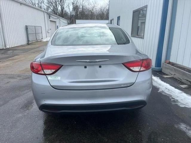 2016 Chrysler 200 LX