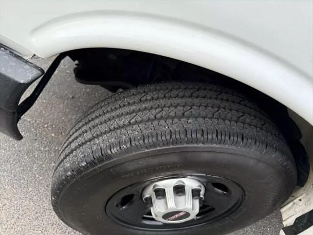 2014 GMC Savana 2500 Work Van