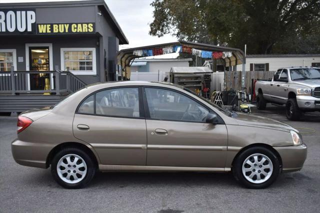 2005 Kia Rio Sedan 4D