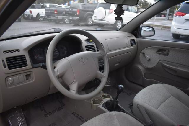 2005 Kia Rio Sedan 4D