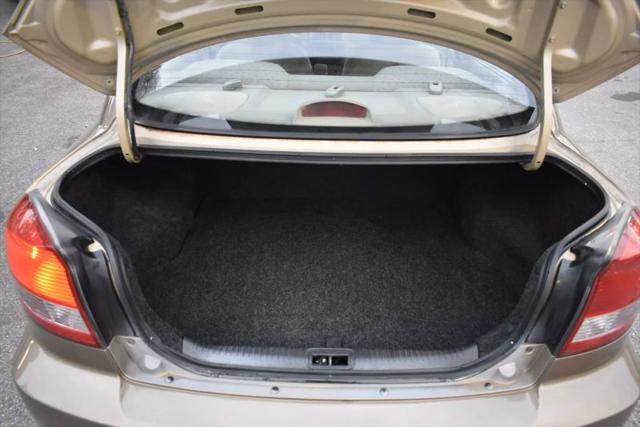 2005 Kia Rio Sedan 4D