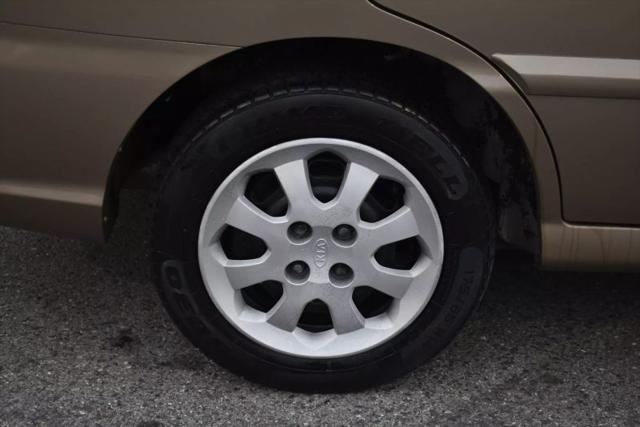 2005 Kia Rio Sedan 4D