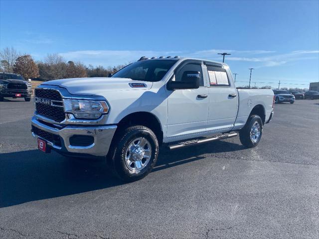 2024 RAM 2500 Tradesman Crew Cab 4x4 64 Box