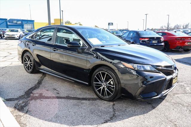 2021 Toyota Camry SE