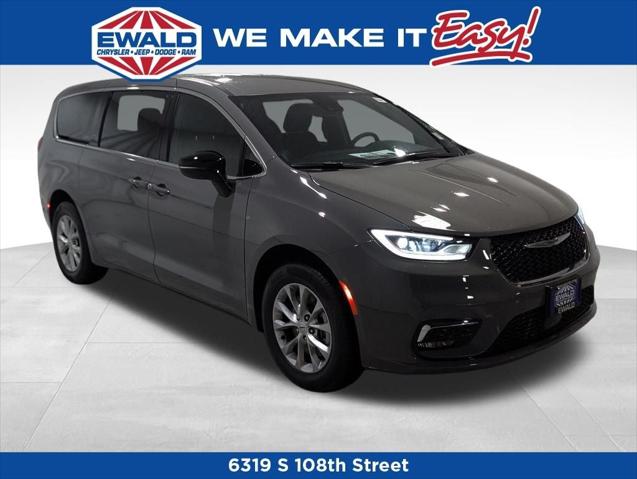 2025 Chrysler Pacifica PACIFICA SELECT AWD