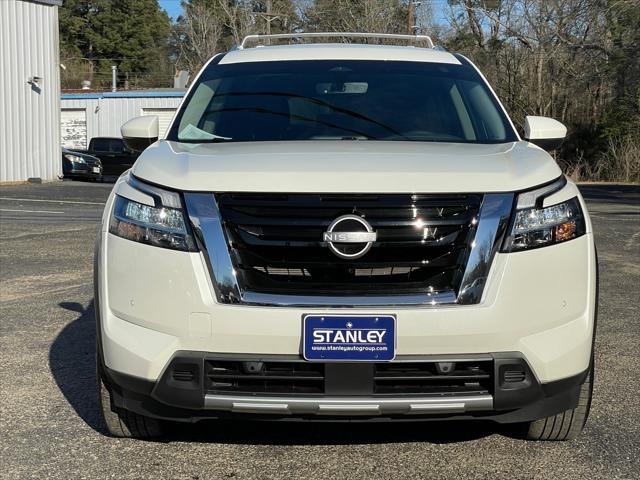 2024 Nissan Pathfinder SL FWD