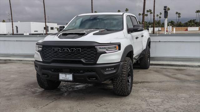 2025 RAM Ram 1500 RAM 1500 RHO CREW CAB 4X4 57 BOX