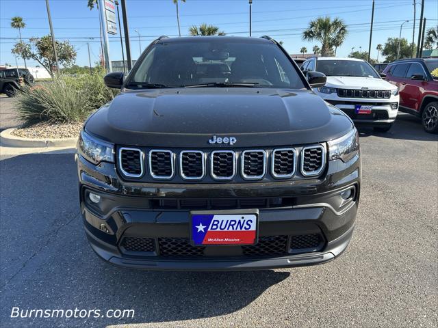2025 Jeep Compass COMPASS LATITUDE 4X4