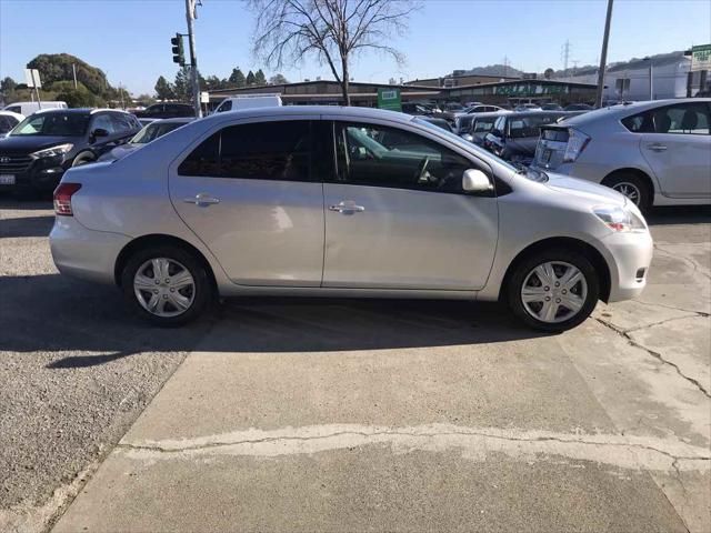 2012 Toyota Yaris Unknown