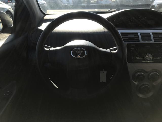 2012 Toyota Yaris Unknown