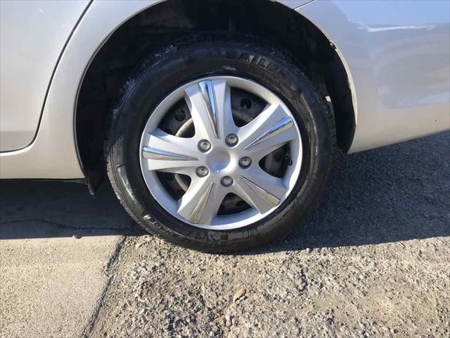 2012 Toyota Yaris Unknown