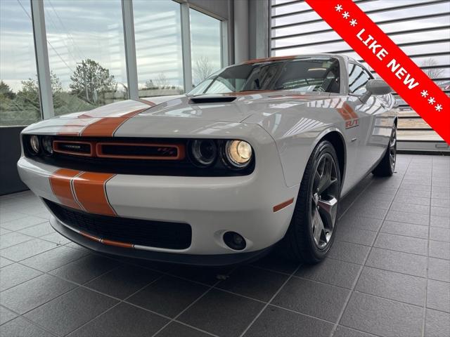 2016 Dodge Challenger R/T Plus