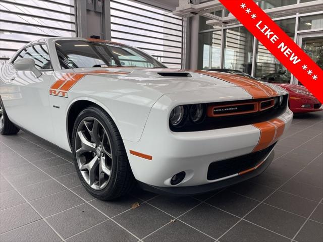 2016 Dodge Challenger R/T Plus