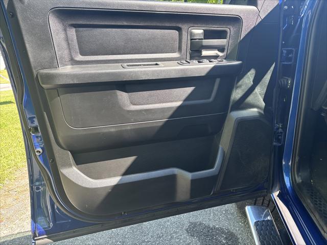2019 Ram 1500 Classic Express Quad Cab 4x4 6'4" Box