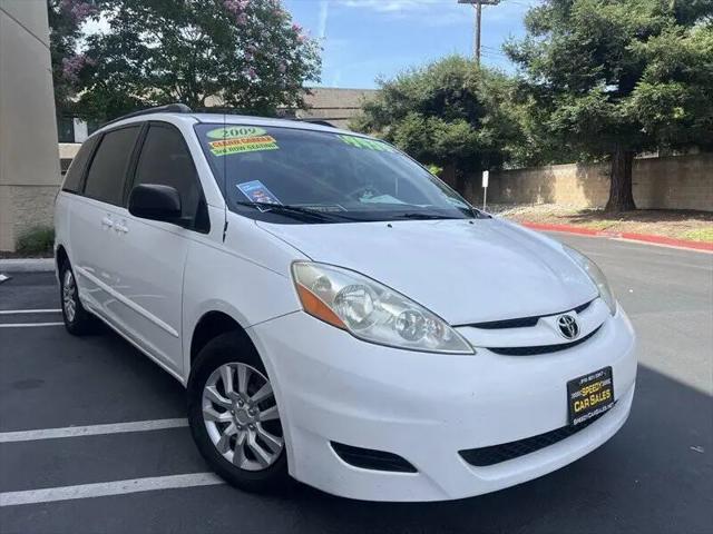 2009 Toyota Sienna LE for sale in Sacramento, CA