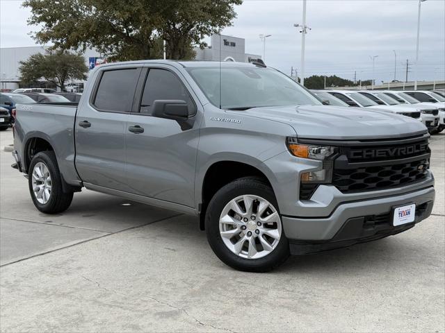 2023 Chevrolet Silverado 1500 4WD Crew Cab Short Bed Custom